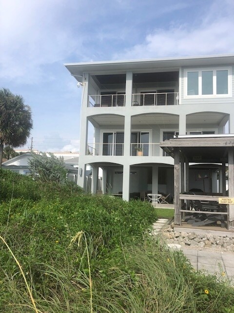 Building Photo - 10348 Gulf Blvd