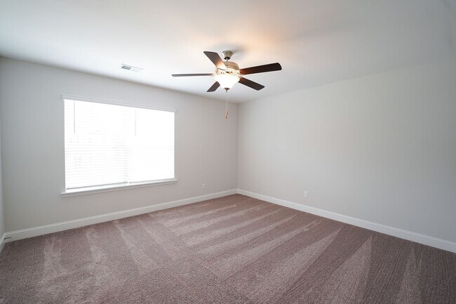 Building Photo - Coming Available!