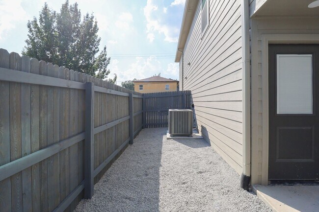 Building Photo - New Construction | 3 Bedroom | 2.5 Bathroom | Sand Springs