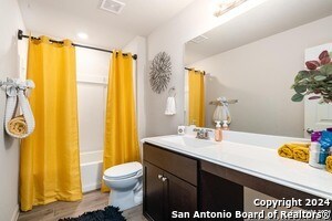 Building Photo - 100 Hunters Cp