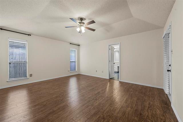 Building Photo - 2204 Sapphire Dr