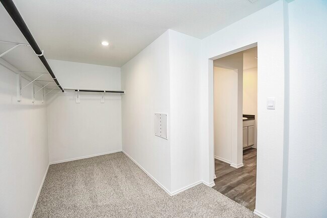 Building Photo - 14919 Clay Harvest Rdg