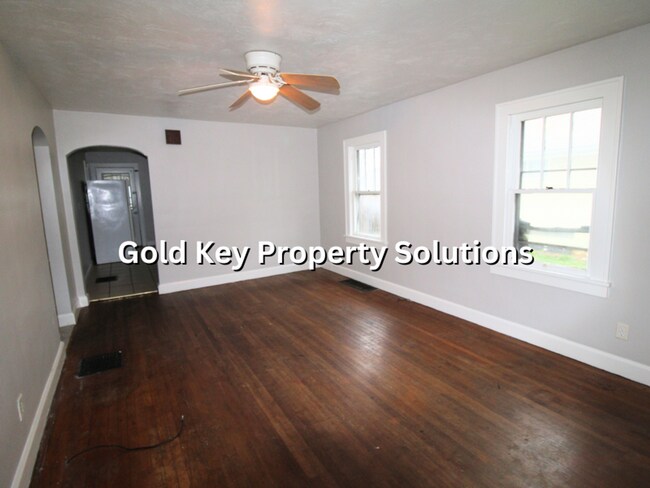 Building Photo - Large 2 BR 1 BA House with Family Room, Basement, Garage, and Separate Storage Building (SECTION ...