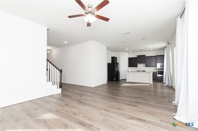 Building Photo - 6808 Verona Pl