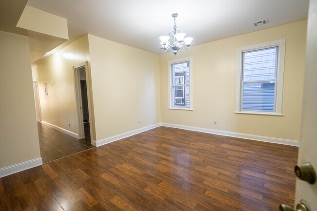 Livingroom - 226 Renner Ave