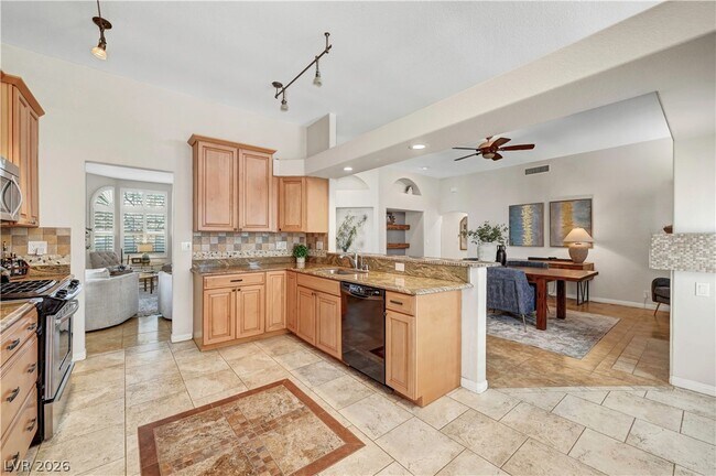 Building Photo - 1405 Sunblush Ln