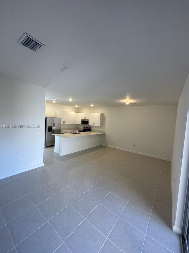 Building Photo - 26460 SW 148th Ct