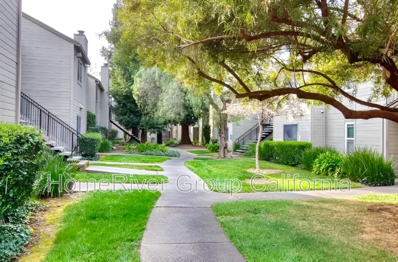 Primary Photo - 9127 Newhall Dr