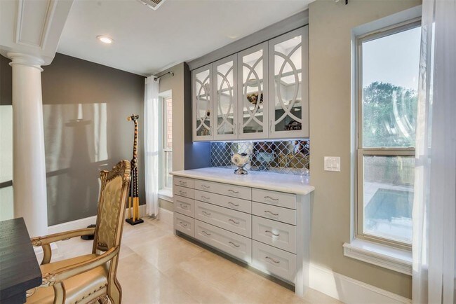 Building Photo - 702 Windbreak Trail