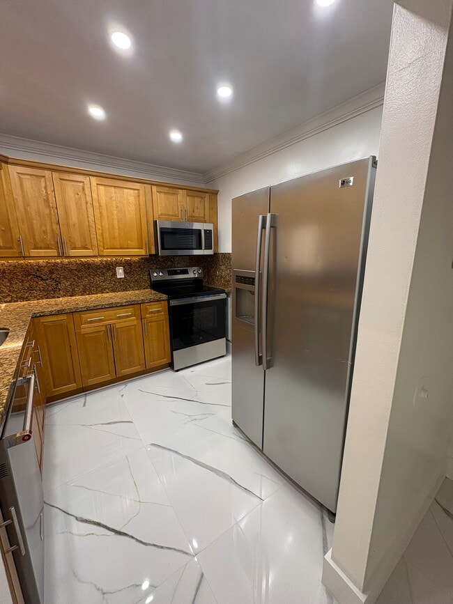 Building Photo - 7707 Camino Real