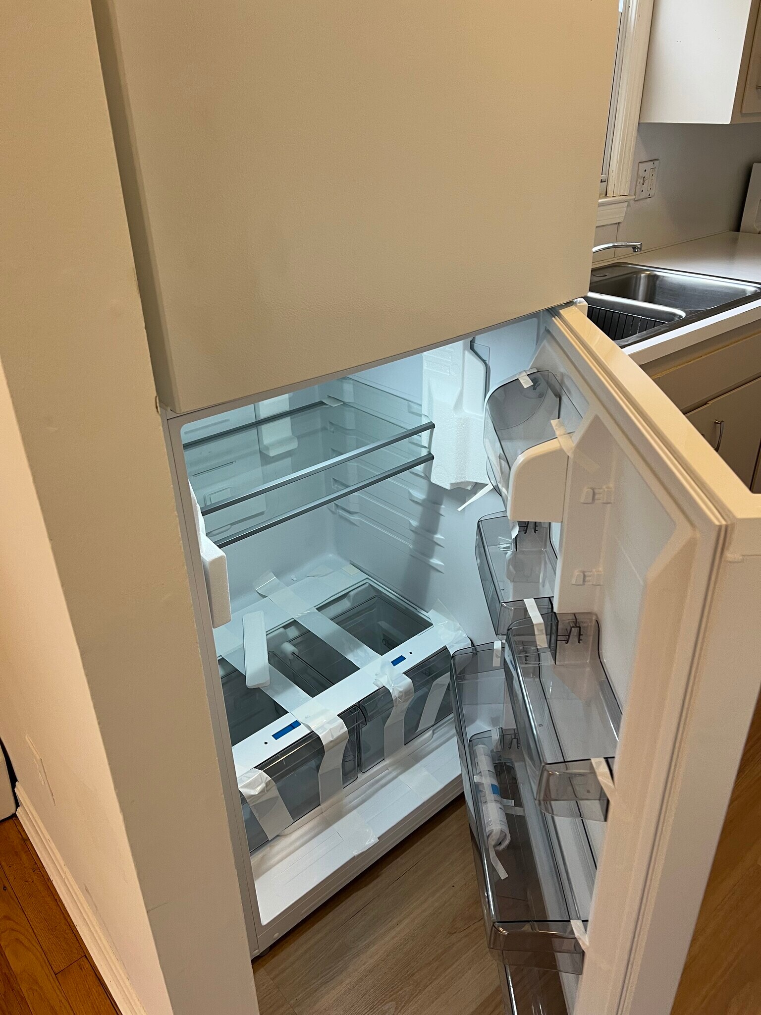 Building Photo - 17 Dow St