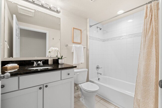 Building Photo - Easy Living with Modern Touches in a Prime...