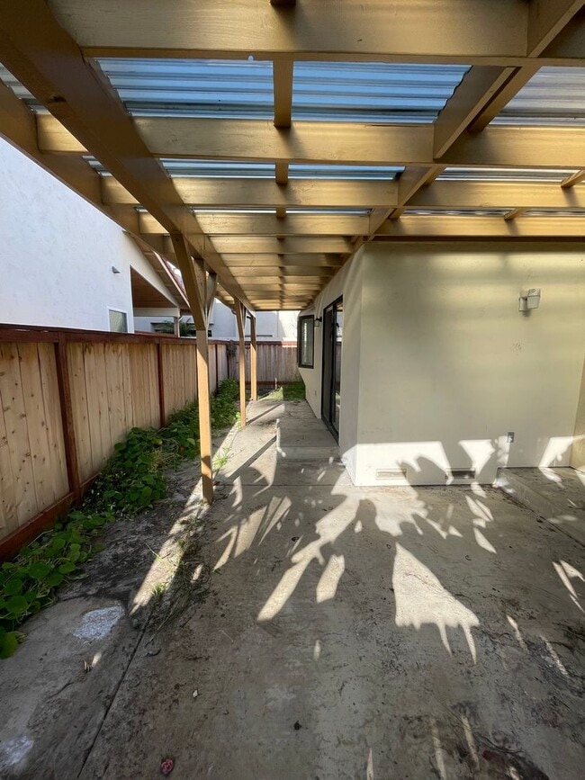 Building Photo - Beautiful Home in Pacific Beach