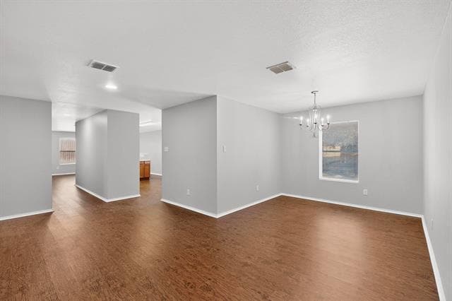 Building Photo - 407 Eisenhower Ln