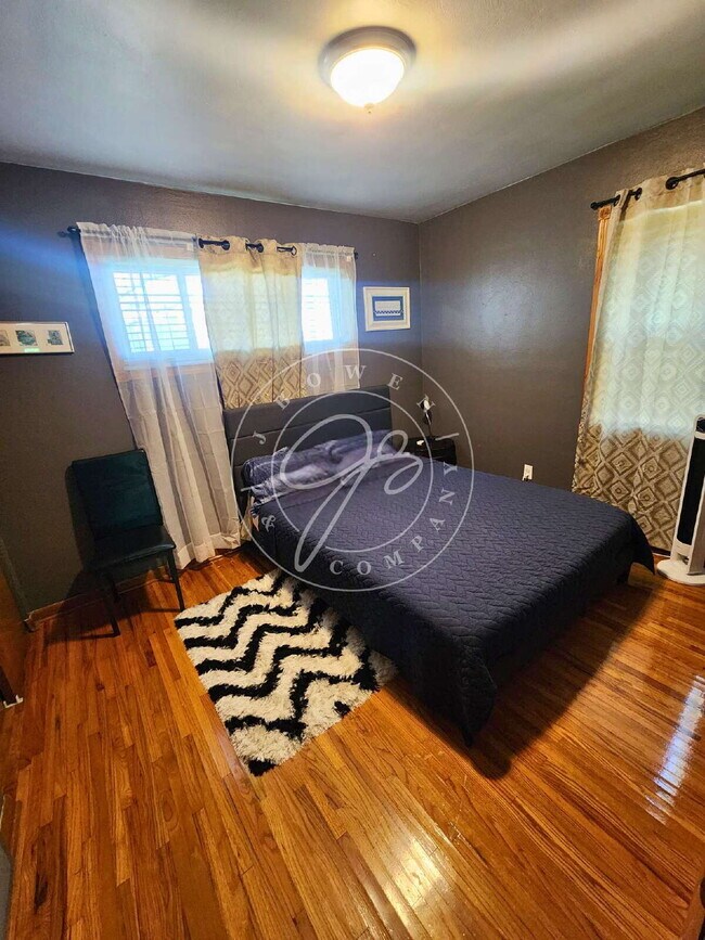 Building Photo - 3 bed 3 bath home for rent near University of Toledo!