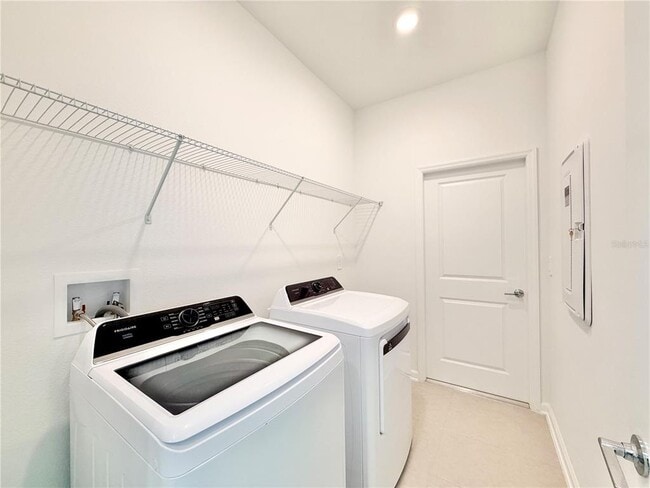 Building Photo - 6089 Meditation Dr