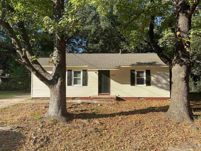 Building Photo - 108 Parkway Dr