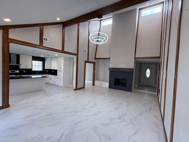 Building Photo - 4006 Cedar Ridge Ct