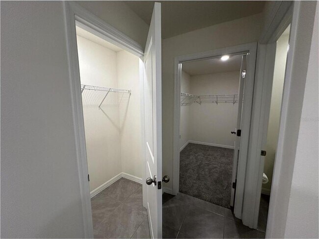 Building Photo - 16680 SW 30th Avenue Rd