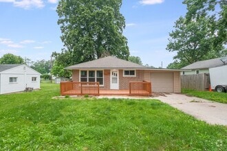 Building Photo - MAHOMET 2 BEDROOM, 1 BATHROOM NEWLY RENOVA...