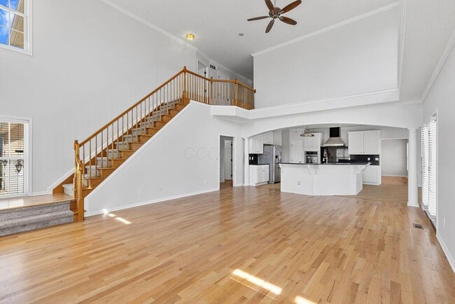 Building Photo - 100 Bermuda Dr
