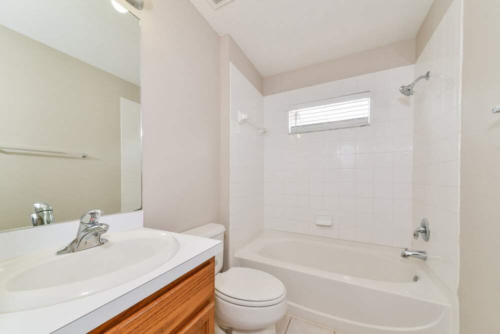 Building Photo - 12817 Kings Lake Dr