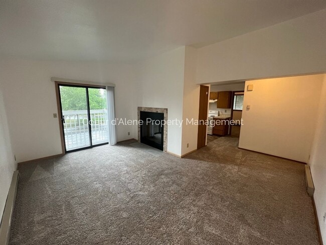 Building Photo - 1 bedroom, 1 bathroom apartment w/ great location