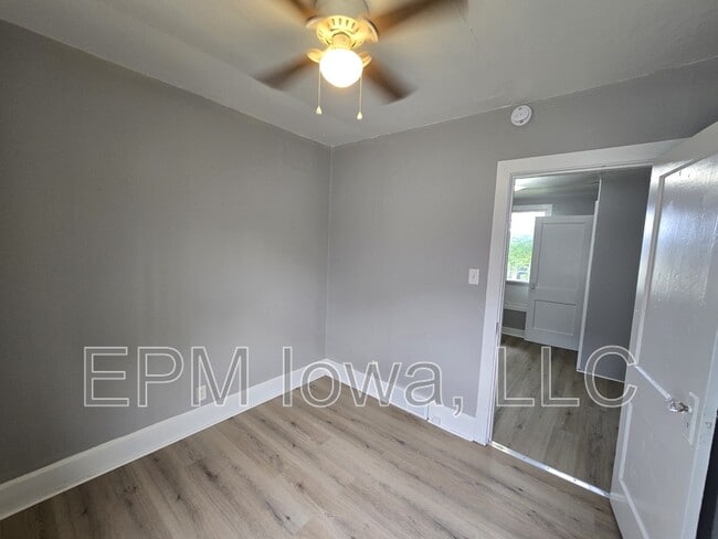 Building Photo - 512 Maynard Ave