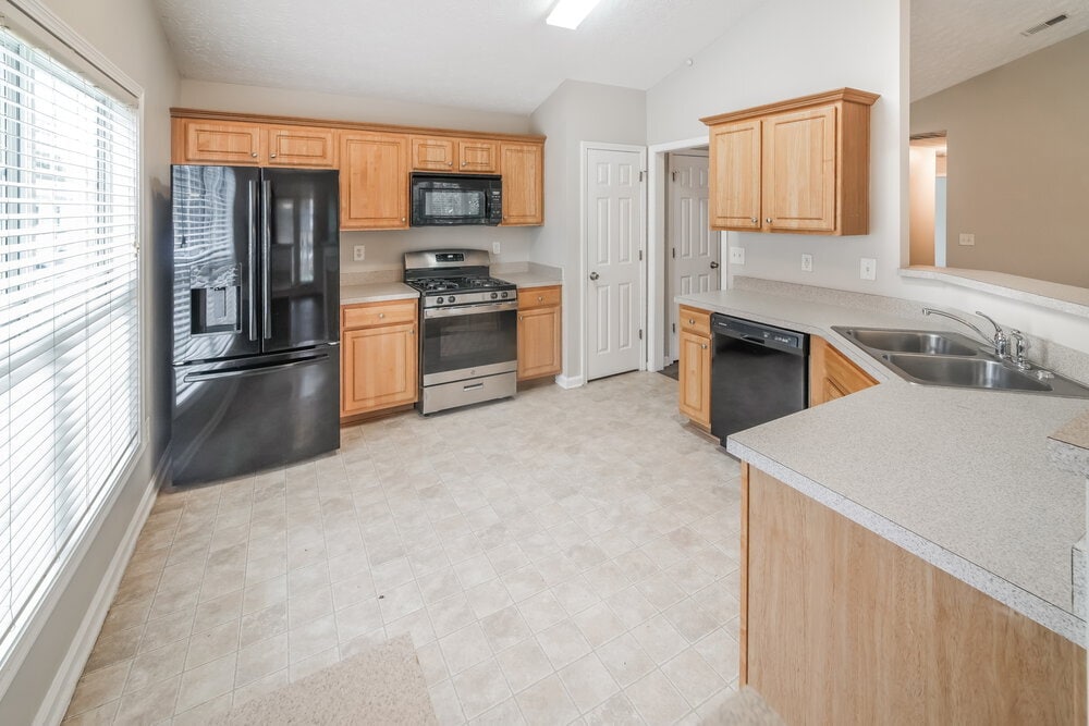 Building Photo - 109 Alessie Dr