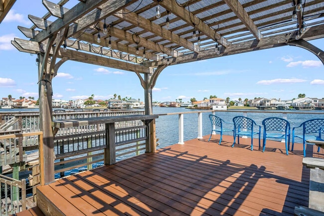 Building Photo - 15406 Gun Cay Ct