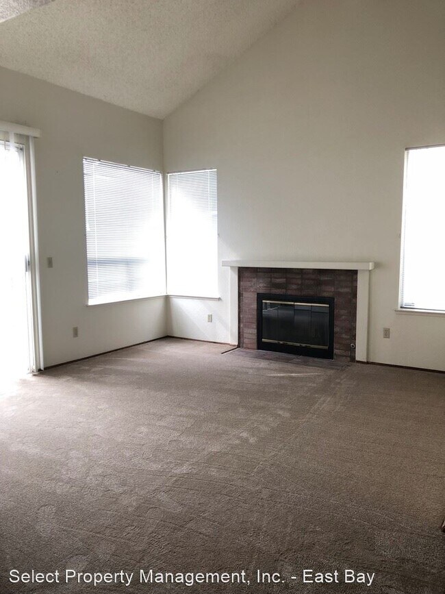 Building Photo - 2 br, 3 bath House - 2674 Barrington Terr