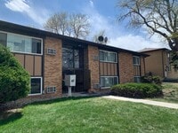 Building Photo - 2 Bed, 1 Bath Apartment for Rent in East Loveland! Move in special - 2 Weeks Free, Flexible lease...