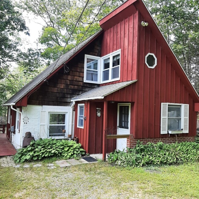 Primary Photo - 126 Wales Rd