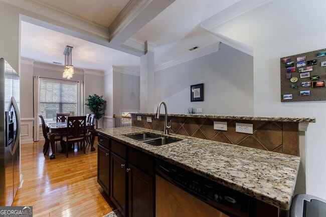 Building Photo - 2022 Cobblestone Cir NE