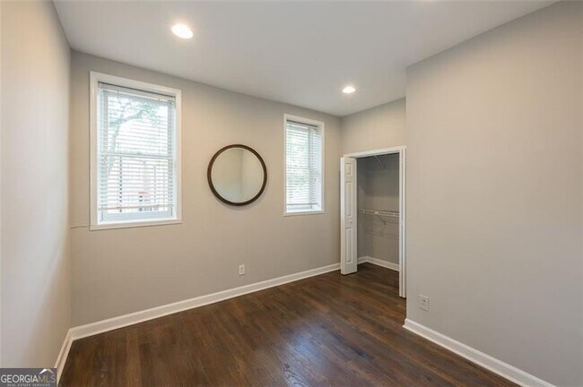 Building Photo - 1116 Piedmont Ave NE