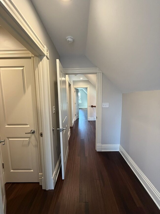 Building Photo - Bright & Spacious 3BR in The Grove – Walk to Shops & Dining!