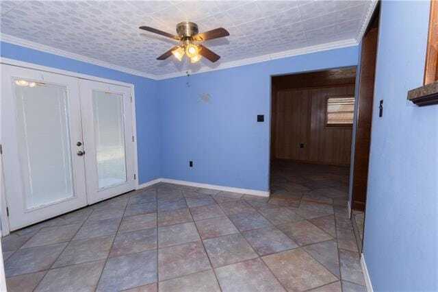 Building Photo - 3253 Reine Ave