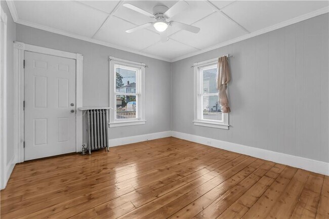 Building Photo - 244 Paradis Ave