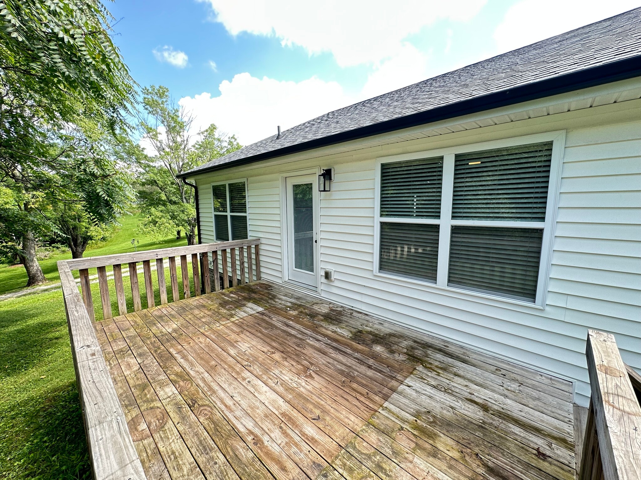 Building Photo - 1729 White Rd