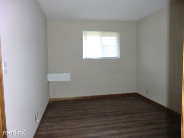 Building Photo - 1 br, 1 bath  - 301 Anthony Dr Apt C