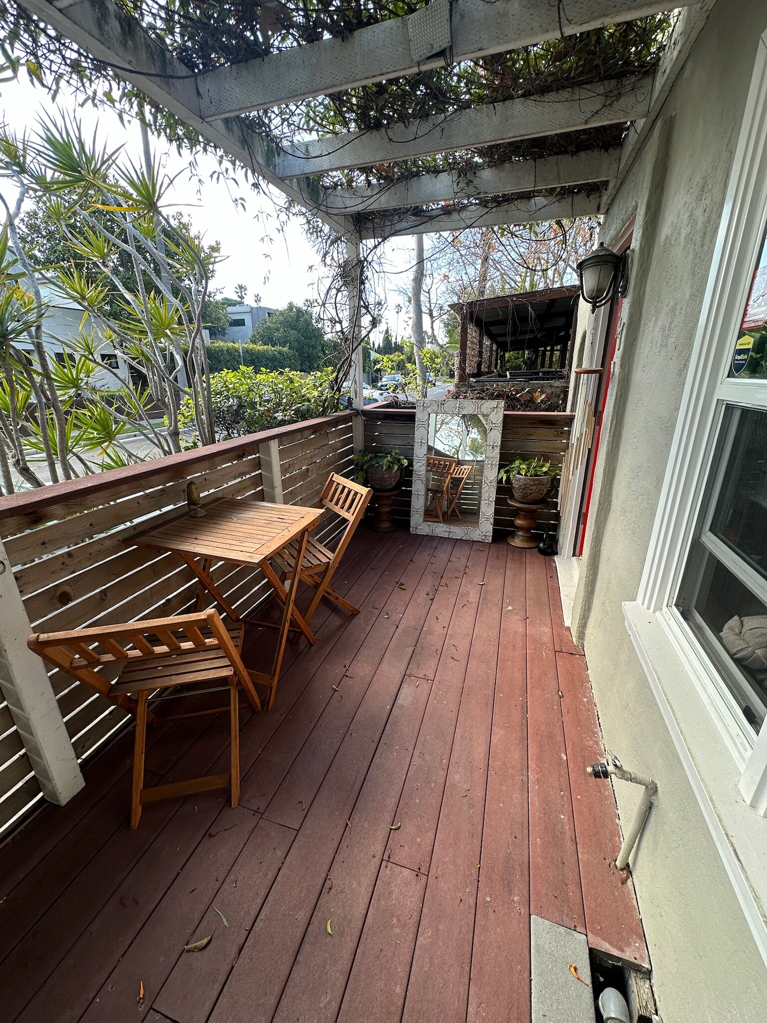 Building Photo - 617 Woodlawn Ave