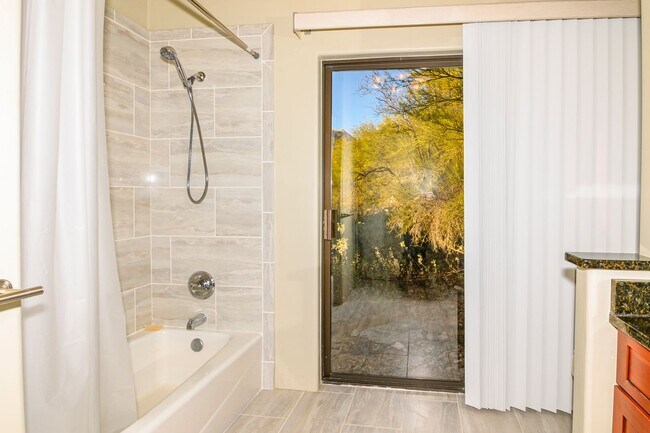 Building Photo - STUNNING HOME WITH BREATHTAKING VIEWS LOCATED AT THE TOP OF CAMPBELL!