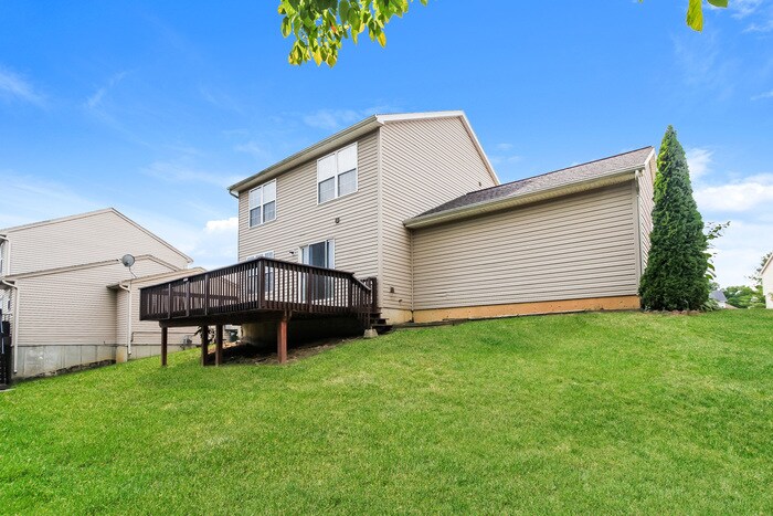 Building Photo - 2211 Scheper Ct