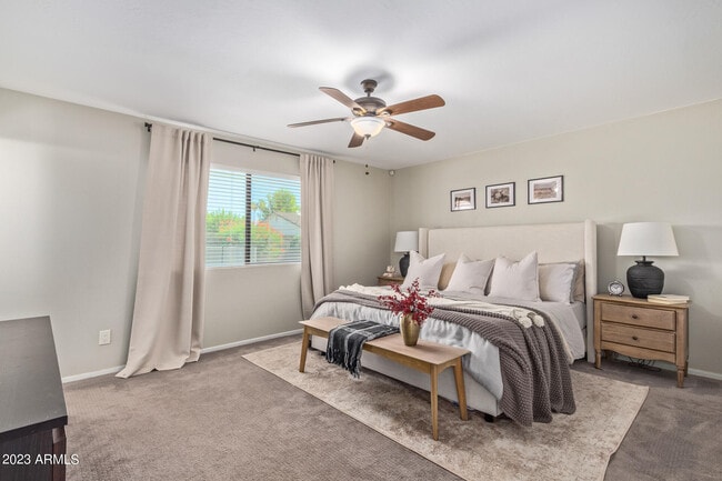 Building Photo - 5202 E Sheena Dr