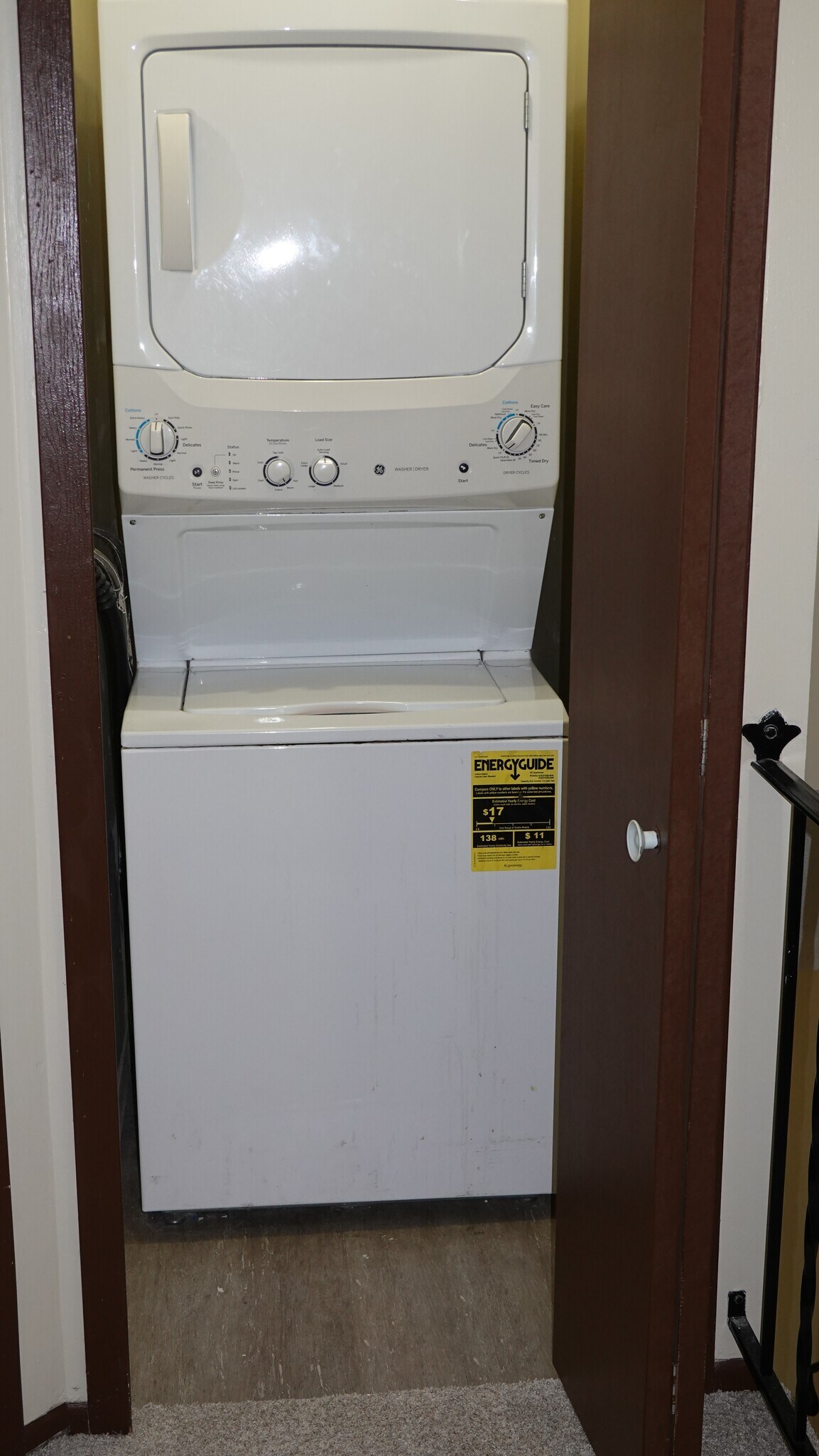 Washer/dryer on bedroom level - 1610 Helena Rd N