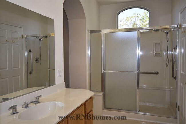 Building Photo - 408 Angelrock Ct