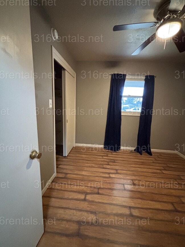 Building Photo - 3 bedroom 2 bathroom rental available NOW!