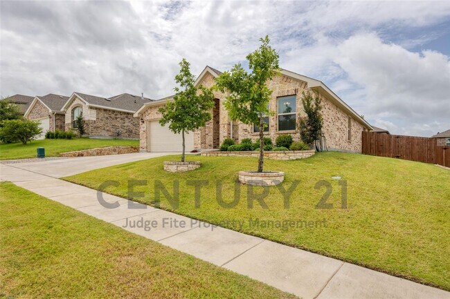 Building Photo - 1825 Agarito Dr