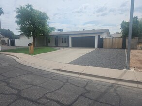 Building Photo - 2267 E Caballero Cir