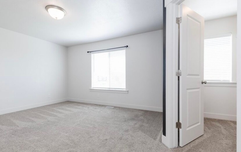 Building Photo - 383 S 1540 E